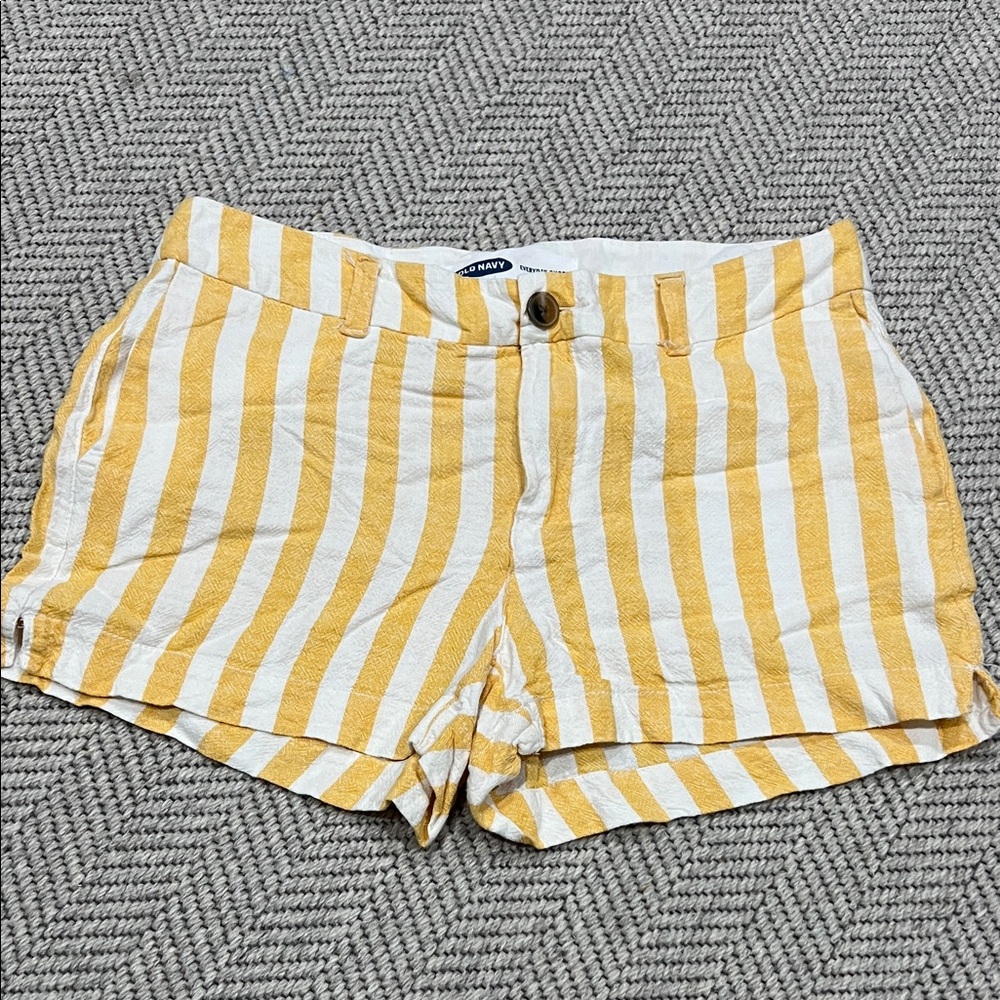 Old Navy Linen Striped Women Shorts